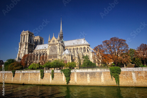Cathédrale Notre Dame de Paris, view of southern facade from the river Seine