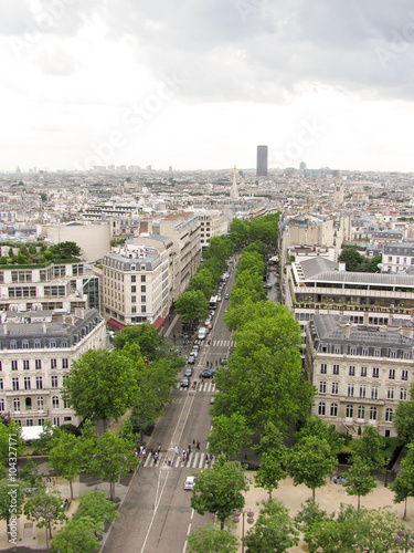 Spectacular panorama of Paris, France © Anatoly Murzintsev