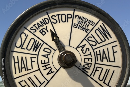 Foto Engine order telegraph on ship deck