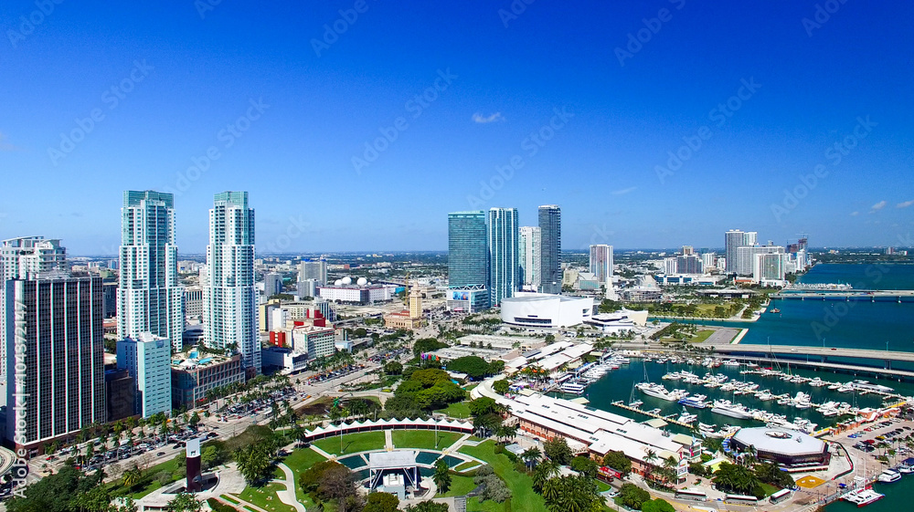 Fototapeta premium Panorama Miami. Budynki i panorama z powietrza