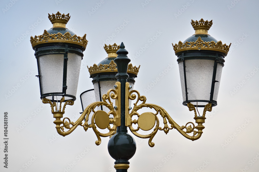 Decorative street bulb
