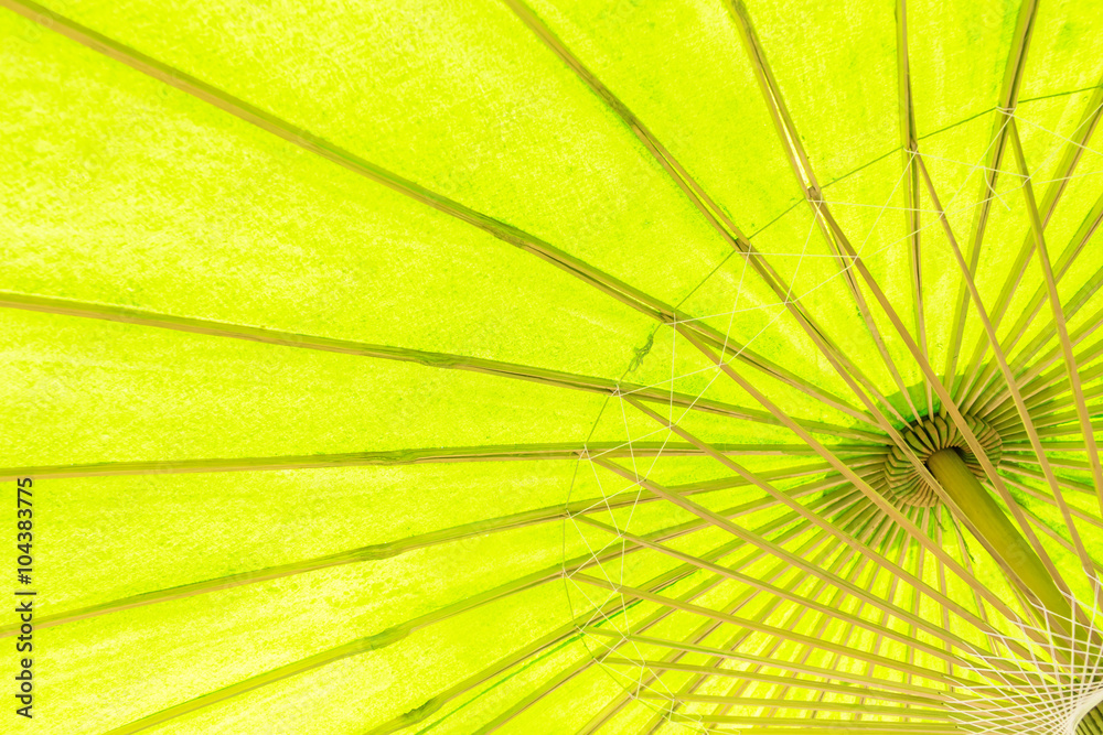 Obraz premium Under long-handled ceremonial umbrella