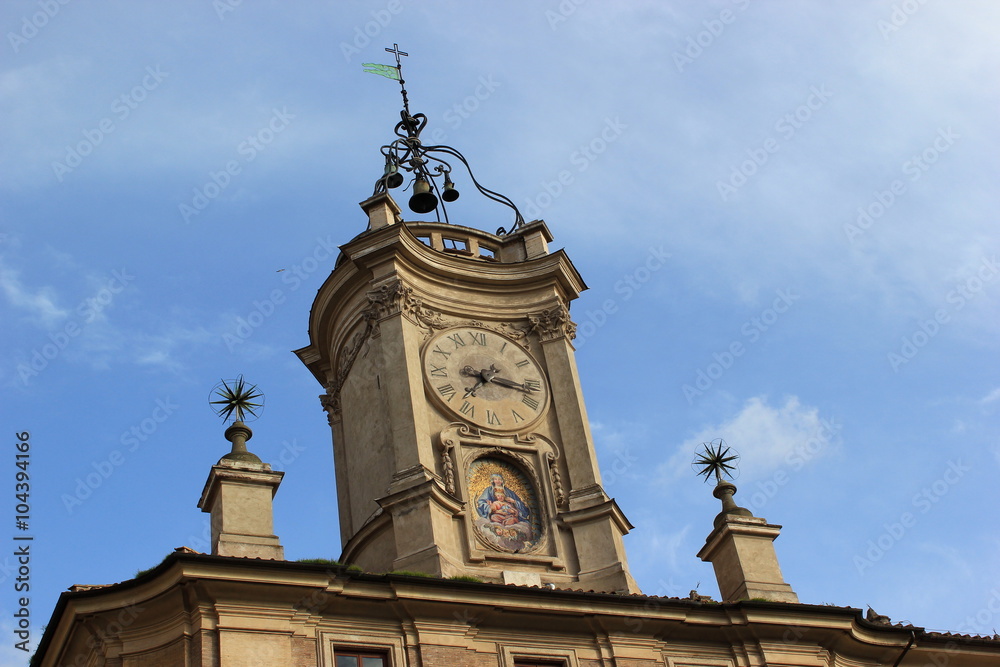Der Glockenturm (Campanile) des Oratorio dei Filippi in Rom (Italien)