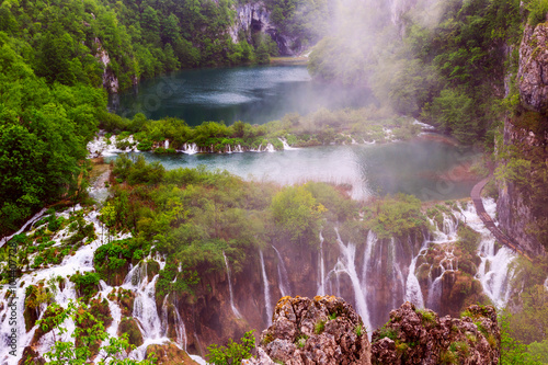 Bild auf Leinwand Rainy day in Plitvice national park