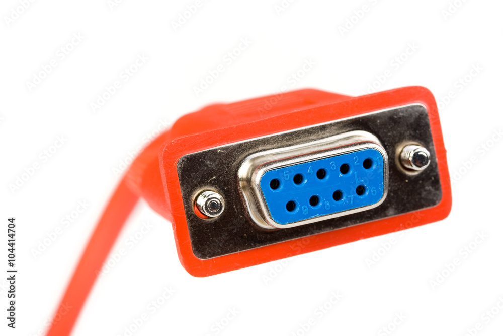 Computerstecker isoliert auf weißem Hintergrund