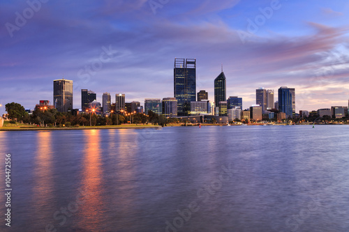 Perth City River Light Rise © Taras Vyshnya