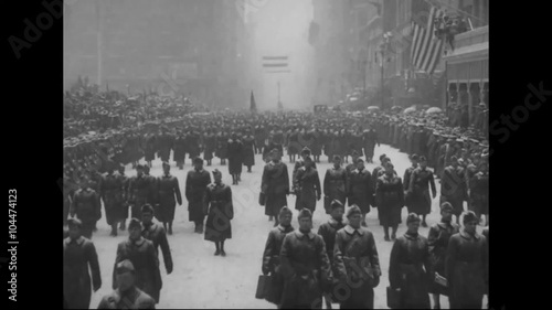 Huge parades of soldiers in American cities prior to World War One. photo