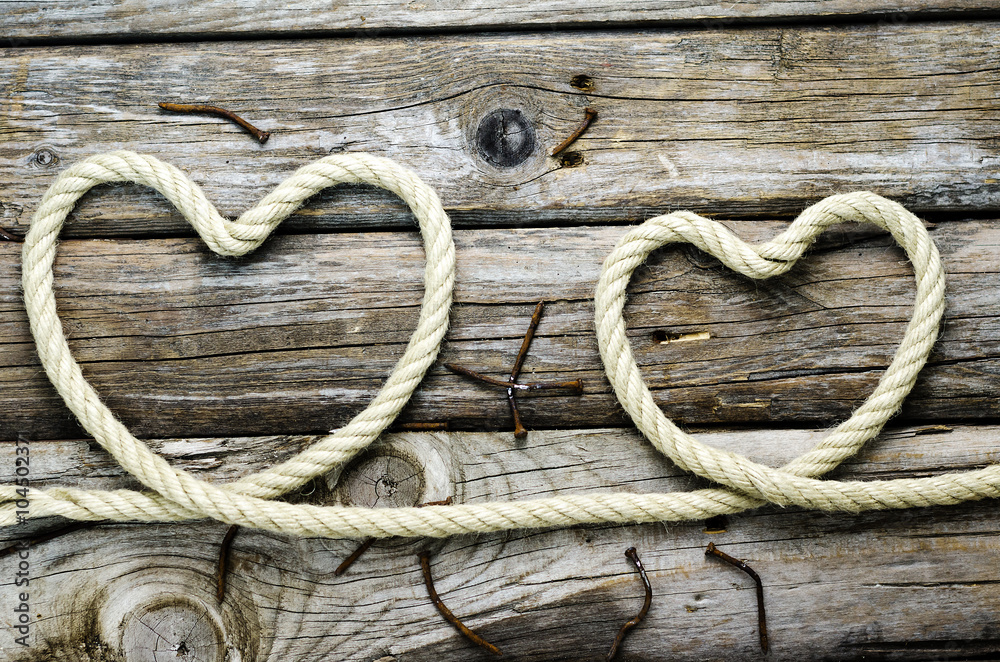 heart of rope on the old board