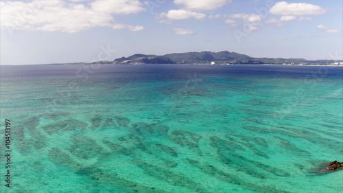 空撮 沖縄のきれいなビーチ