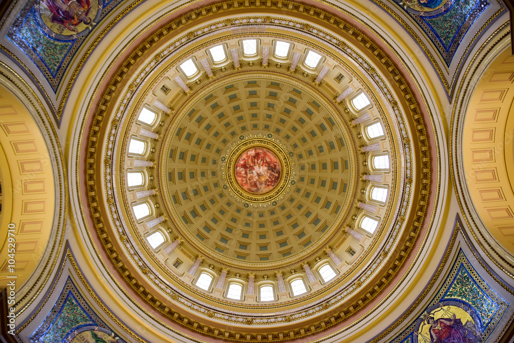 Pattern painting on the dome circular ceiling 