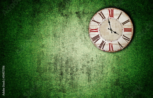 Wallpaper Mural old retro clock Torontodigital.ca