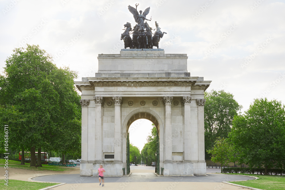 Wellington Arch or Constitution Arch is a triumphal arch located