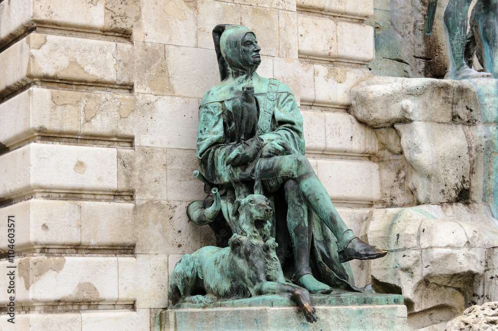 Statue of Galeotto Marzio