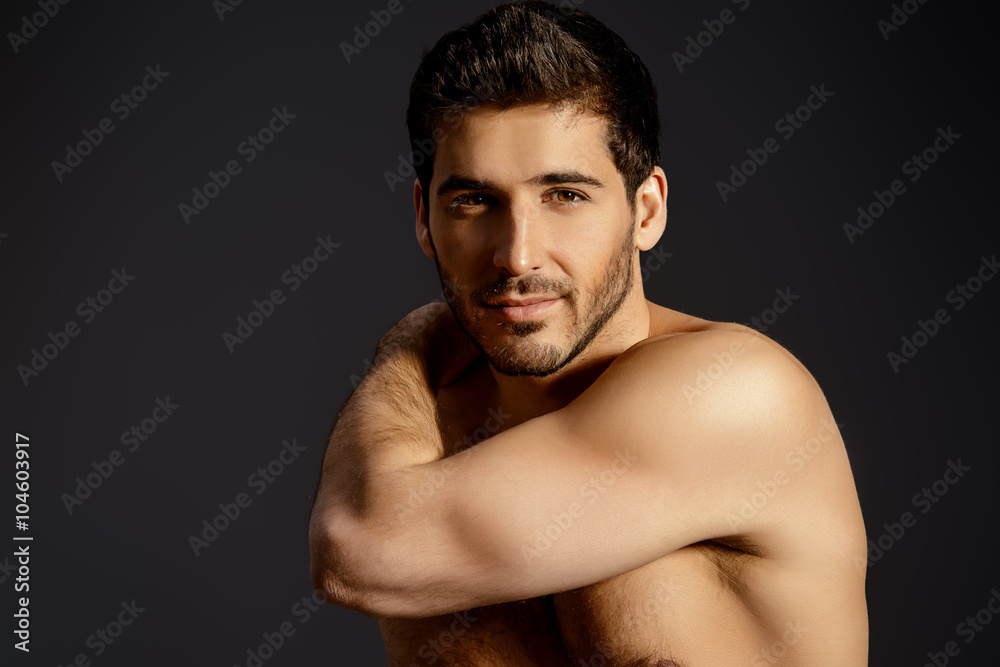Fototapeta premium shirtless handsome