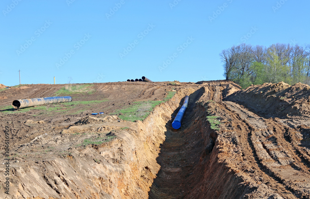 Construction of a long industrial pipeline