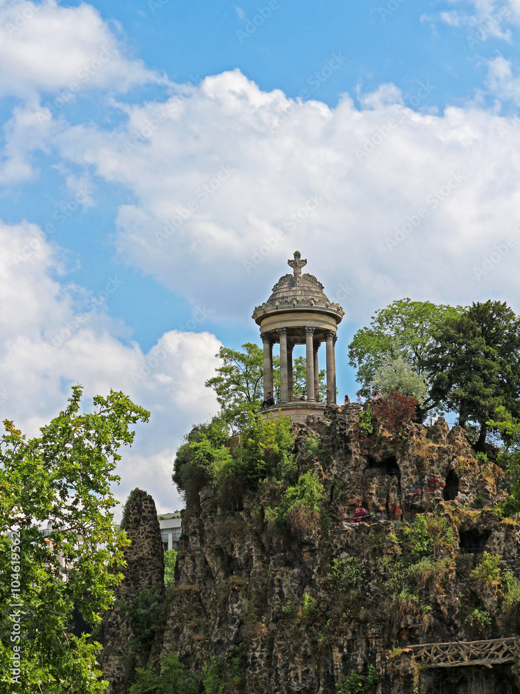 Fototapeta premium Parc des Buttes Chaumont - Temple de la Sibylle