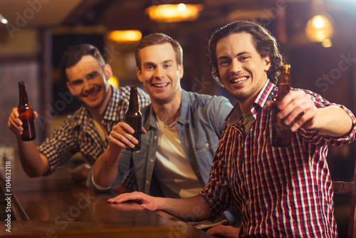 Canvas Print Men in pub