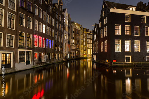 Fototapeta Buildings along the Canals in Amsterdam at Night