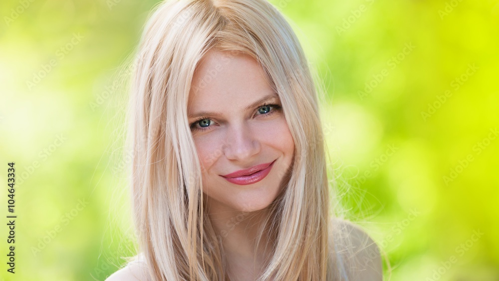 Fototapeta premium Vera, blonde face in nature