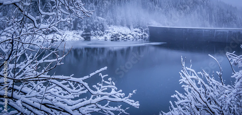 Winter dam