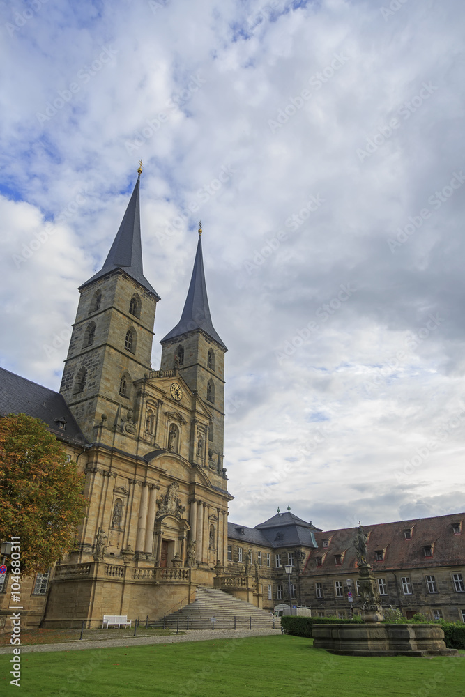 Kloster Michelsberg (Michaelsberg) in Bamburg, Germany with blue Kloster Michelsberg (Michaelsberg) in Bamburg, Germany with blue
