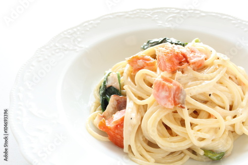 Homemade salmon and spinach spaghetti