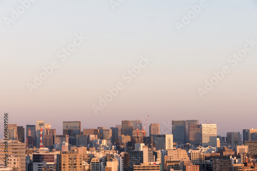 東京都市風景　マジックアワー　夕焼け　丸の内　大手町　夕景　夕日　コピースペース