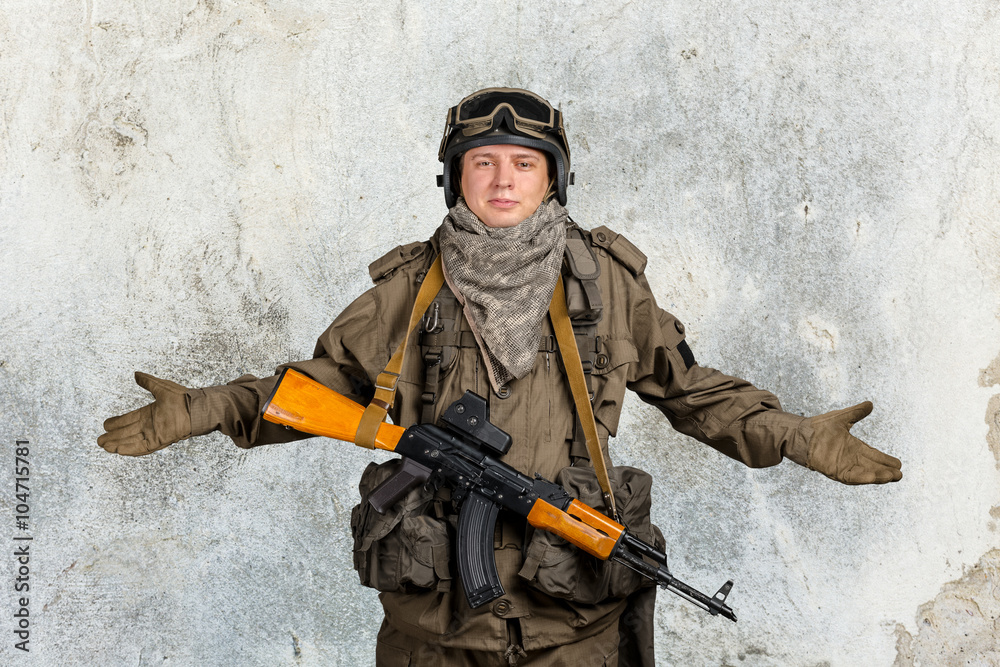 Fototapeta premium Special forces soldier gesturing 