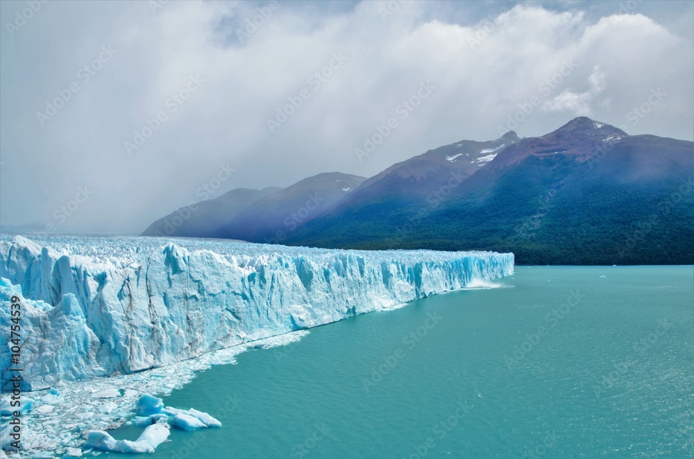 Panoramic view of the Perito Moreno glacier in El Calafate, Argentina Panoramic view of the Perito Moreno glacier in El Calafate, Argentina
