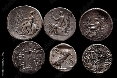 Obraz na płótnie Two rows of ancient greek silver coins w salonie