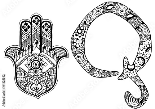 letter Q decorated in the style of mehndi