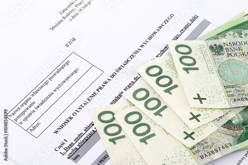 Obraz na płótnie Rodzina 500 Plus w salonie