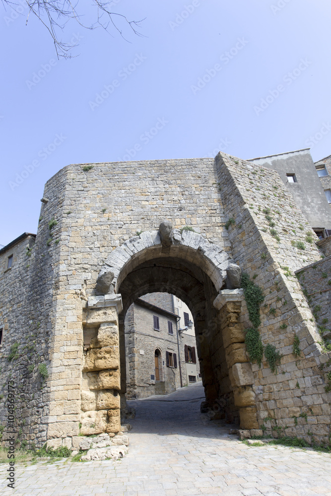 Porta (gate) in San Gimignano, Italy