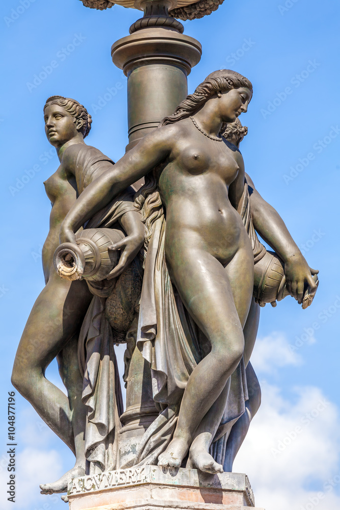 Fountaun Three Graces - symbol of Bordeaux