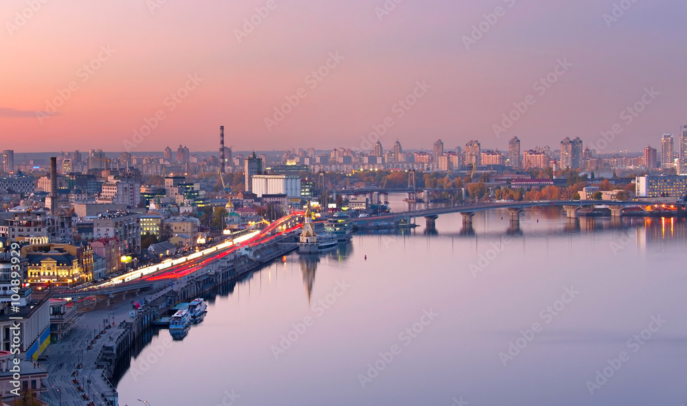 Naklejka premium Kiev aerial cityscape, Ukraine