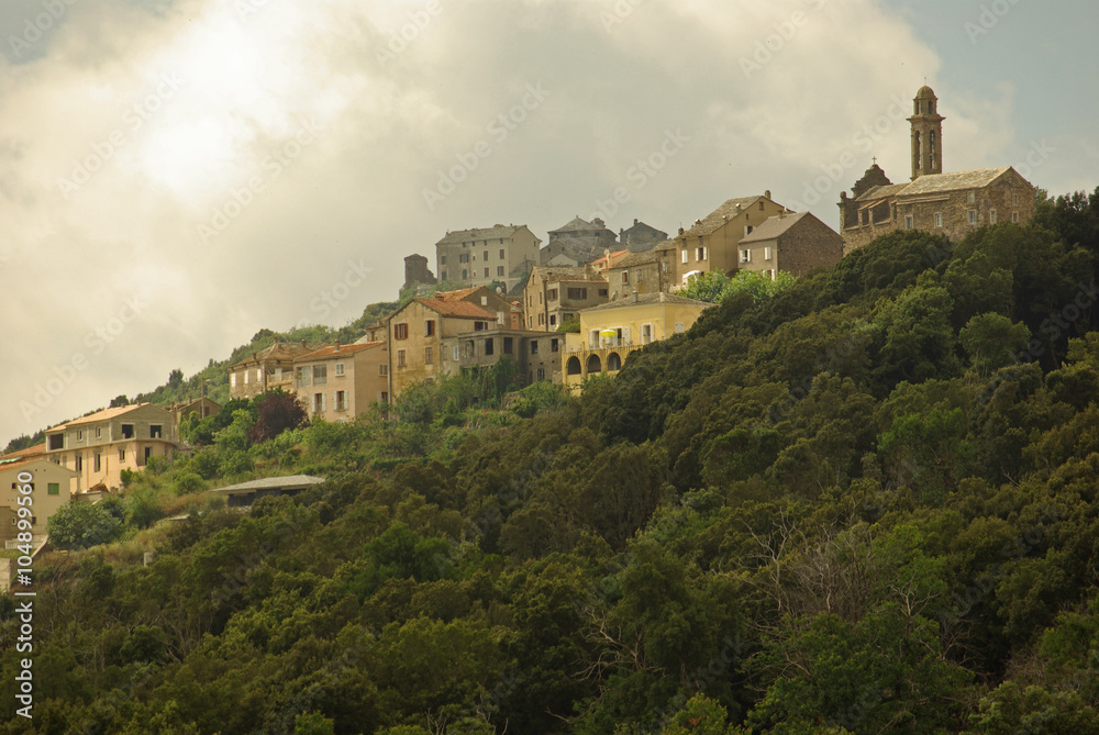 Corse, village perché dans la Castagniccia