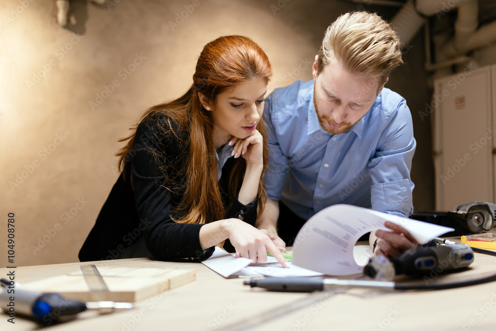 Obraz premium People working in modern beautiful workshop