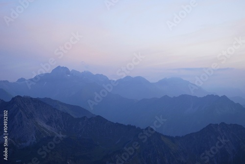 blaue Stunde in den Allgäuer Alpen