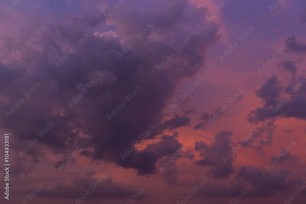 Obraz premium wonderful cloud on twilight sunset sky background