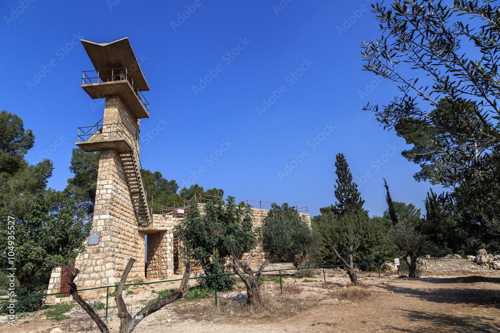 Obraz premium an old lookout tower