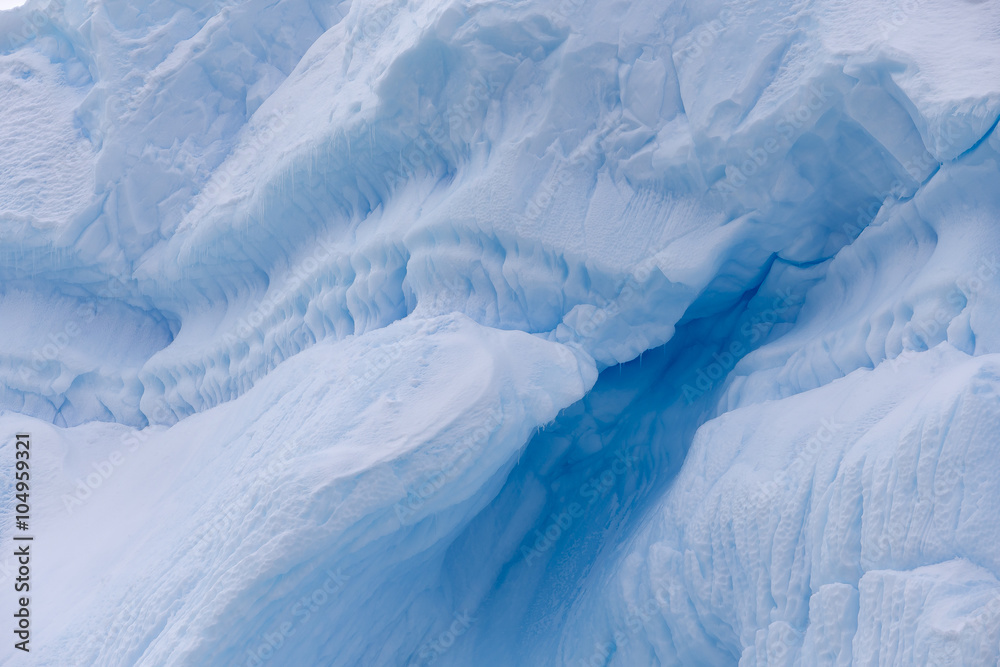 Fototapeta premium Detail structural formes in Iceberg wall at Curtis Bay, Antarctica.