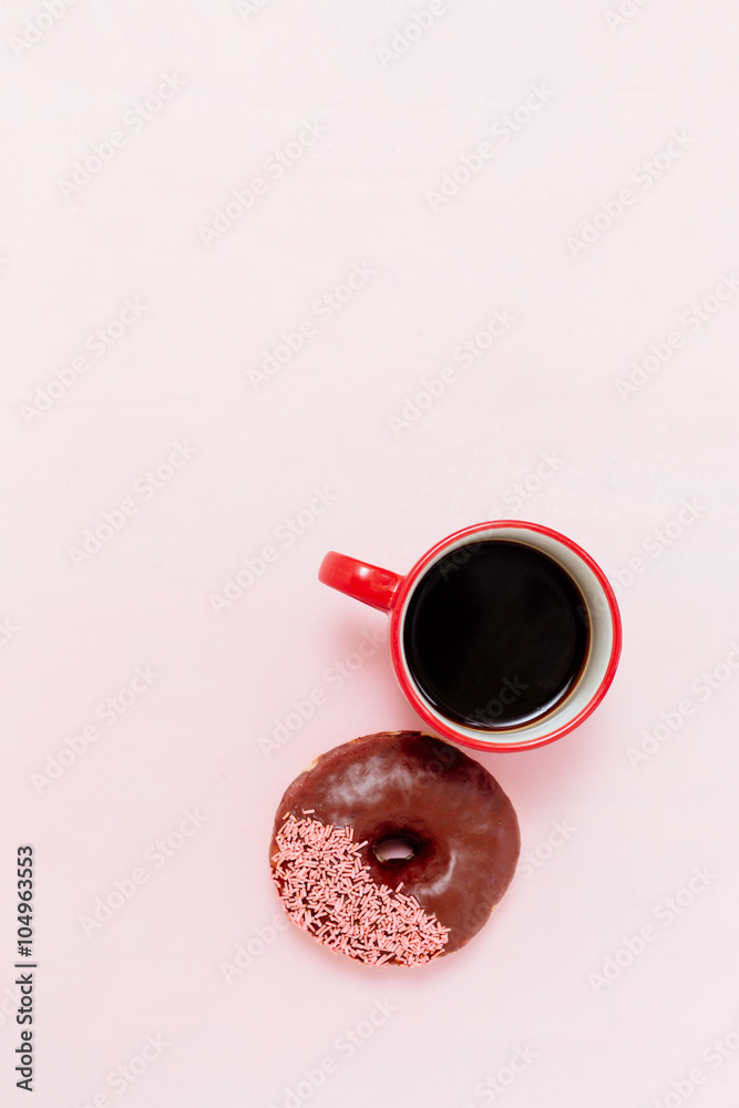 Coffee and donuts on pink background - obrazy, fototapety, plakaty 