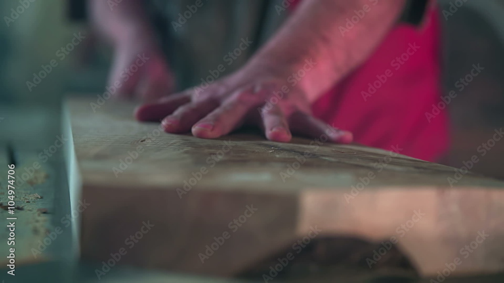 Cutting the down side of a plank Cutting the down side of a plank