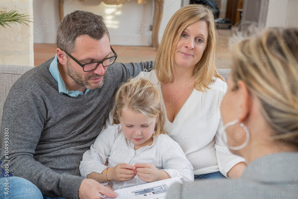 Family meeting real-estate agent for house investment Family meeting real-estate agent for house investment