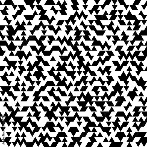 Triangles | Seamless Pattern | Random | Black-and-White