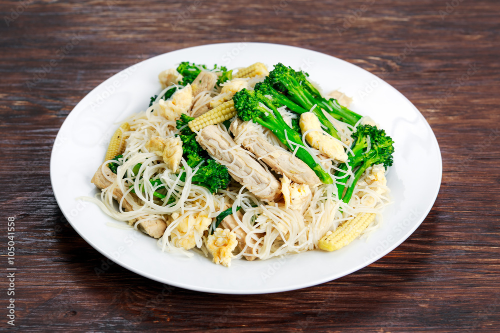 Fried Rice Noodles with Pork and brocoli