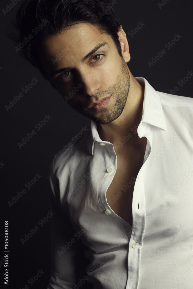 Fototapeta premium Elegant man posing