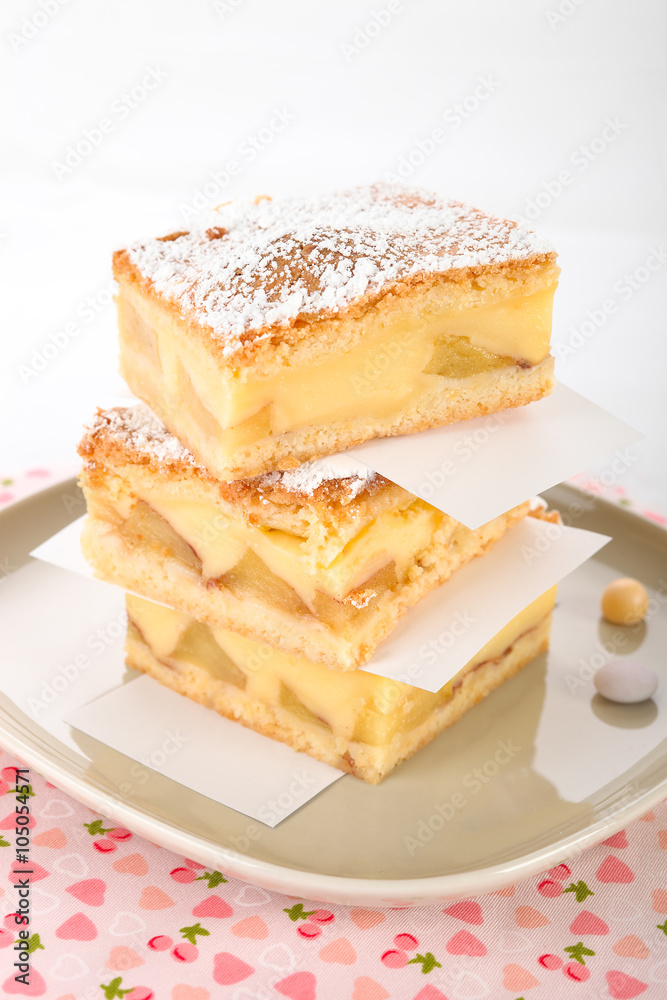 Apfel- Pudding- Kuchen Apfel- Pudding- Kuchen