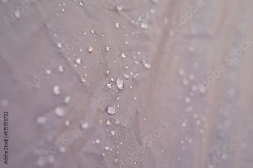 Drops on waterproof fabric © Qzian