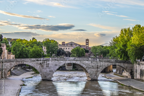 Sunrise on Tiber Island